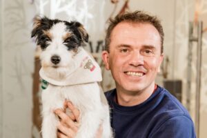 Christian Pusnik und Tobi als Ansprechpartner für Tierärzte